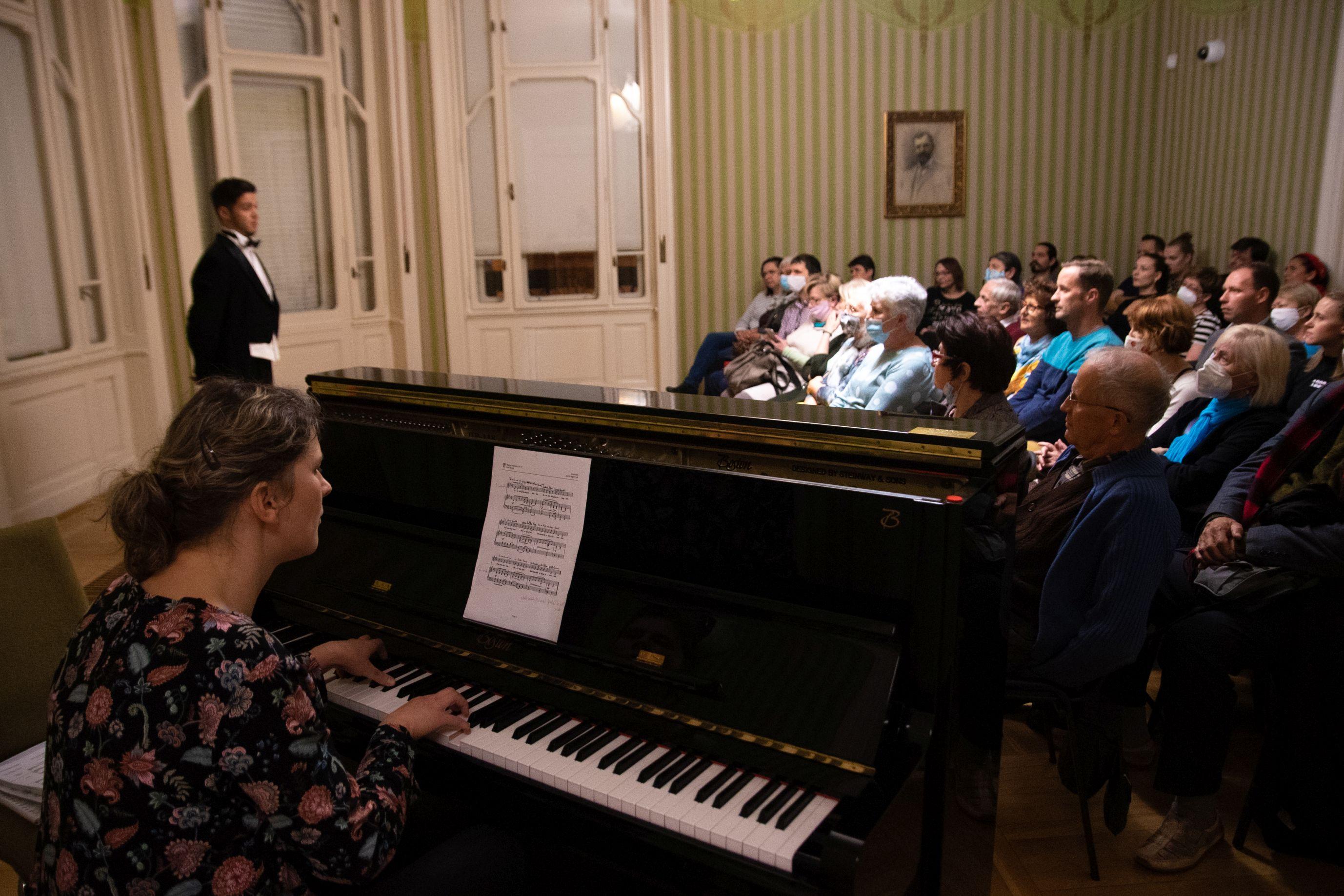 REÖKtön jövünk! 4