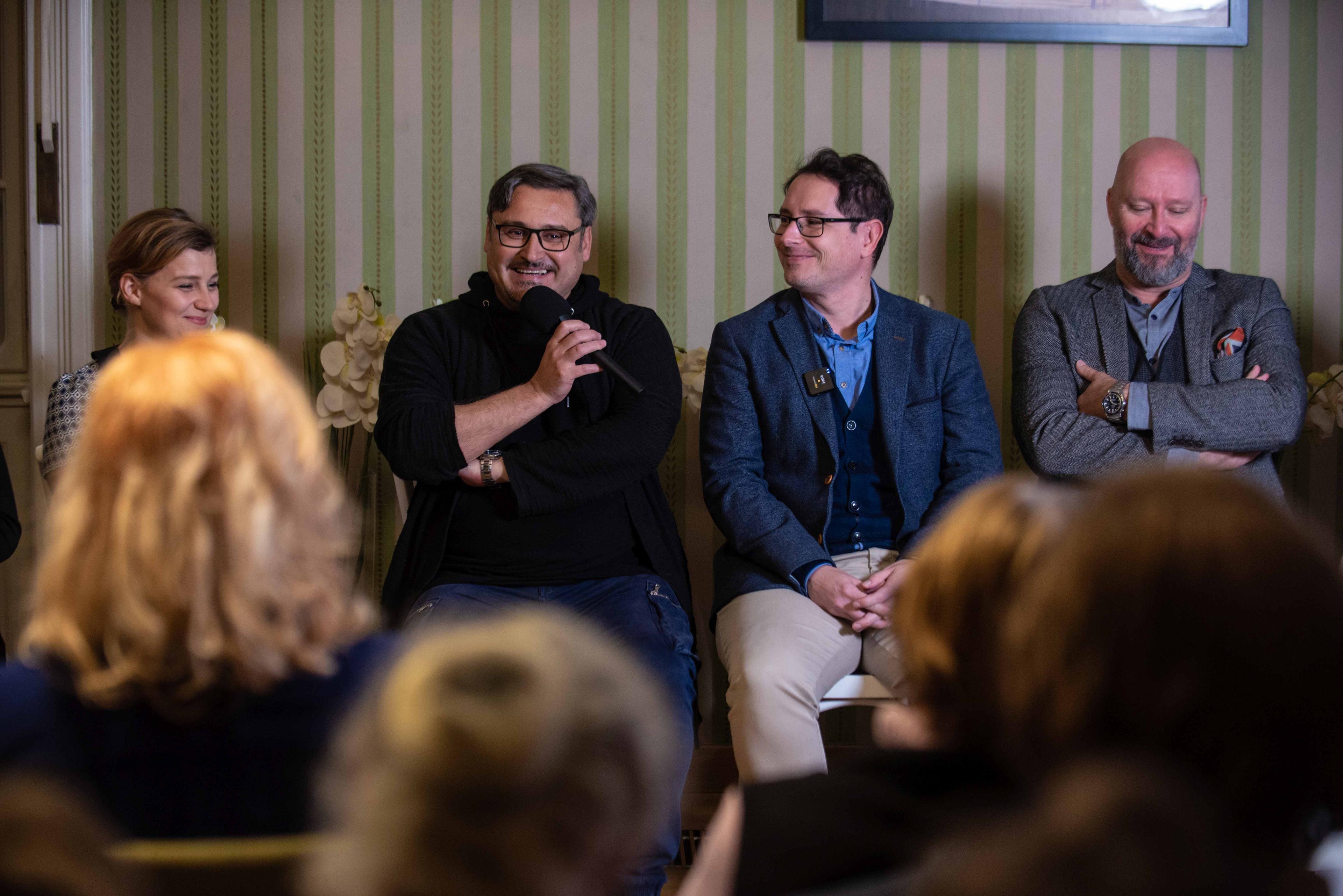 A könnyű műfaj nehéztüzérsége mutatja be Eisemann operettjét a Kisszínházban 1 A könnyű műfaj nehéztüzérsége mutatja be Eisemann operettjét a Kisszínházban 1