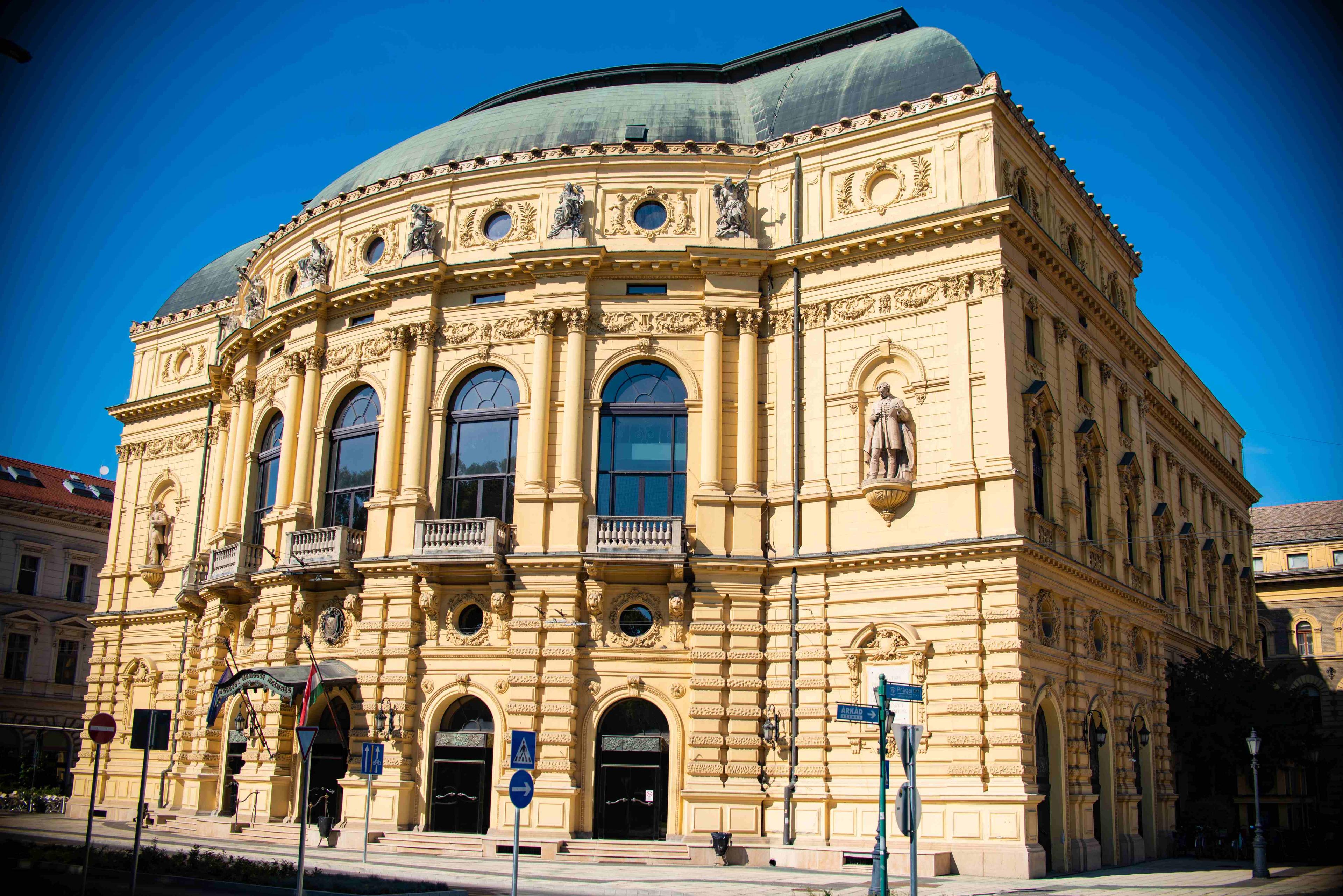 A színház kulisszák mögötti titkai hír képe A színház kulisszák mögötti titkai hír képe