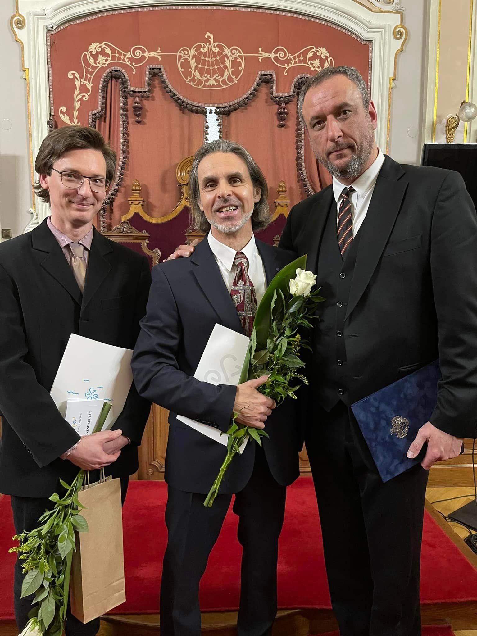 A városháza dísztermében köszöntötték a szegedi kultúra kiválóságait: Borovics Tamás színművész és Fagler Erika zenepedagógus az idei aranygyűrűs fotógaléria képe 4 A városháza dísztermében köszöntötték a szegedi kultúra kiválóságait: Borovics Tamás színművész és Fagler Erika zenepedagógus az idei aranygyűrűs fotógaléria képe 4