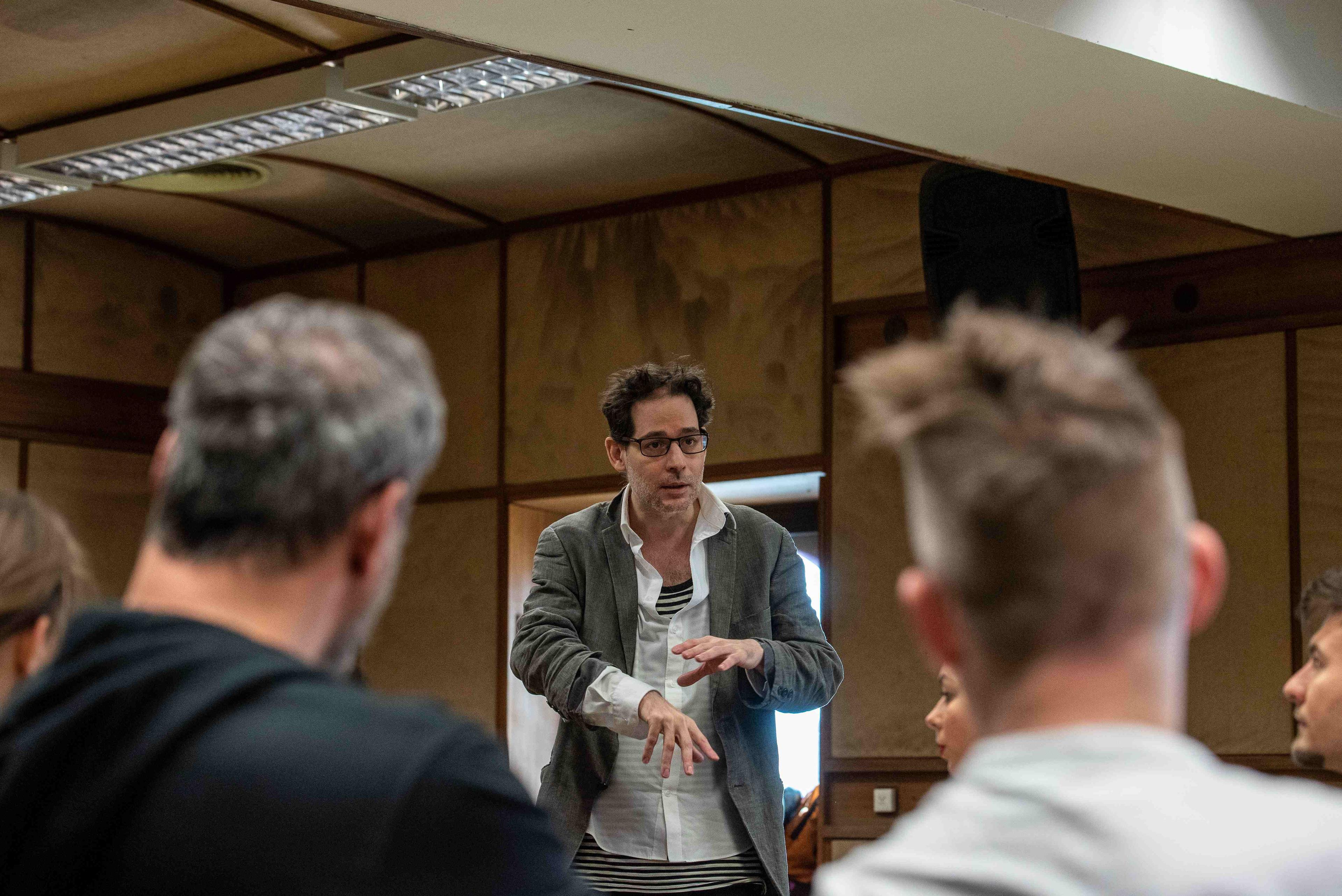 Az évad utolsó bemutatójára készül a színház: Shakespeare több mint négyszáz éves vígjátékát állítja színpadra Koltai M. Gábor 2 Az évad utolsó bemutatójára készül a színház: Shakespeare több mint négyszáz éves vígjátékát állítja színpadra Koltai M. Gábor 2