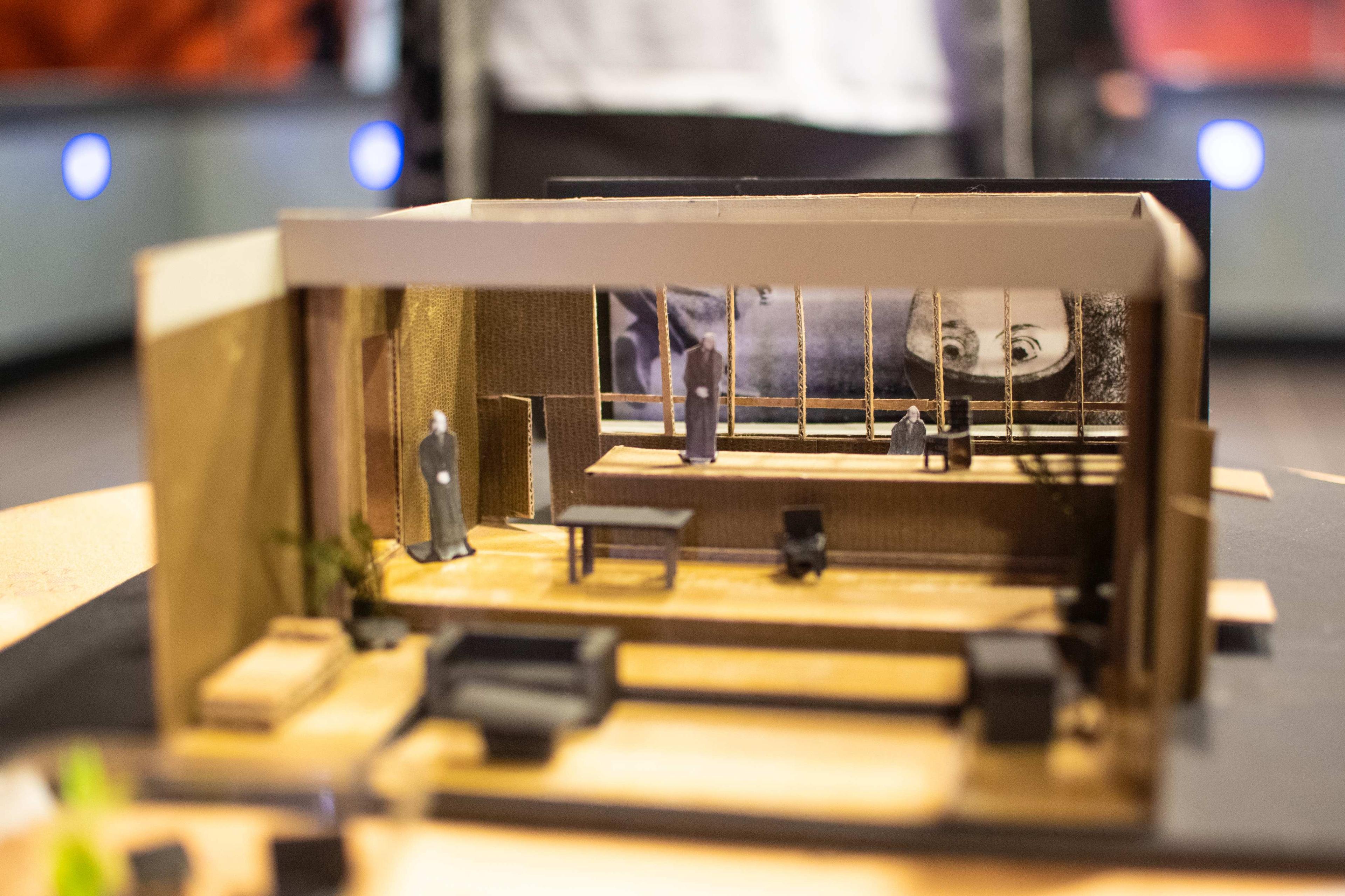 Élve égetik a boszorkányokat a Szegedi Nemzeti Színházban 2 Élve égetik a boszorkányokat a Szegedi Nemzeti Színházban 2