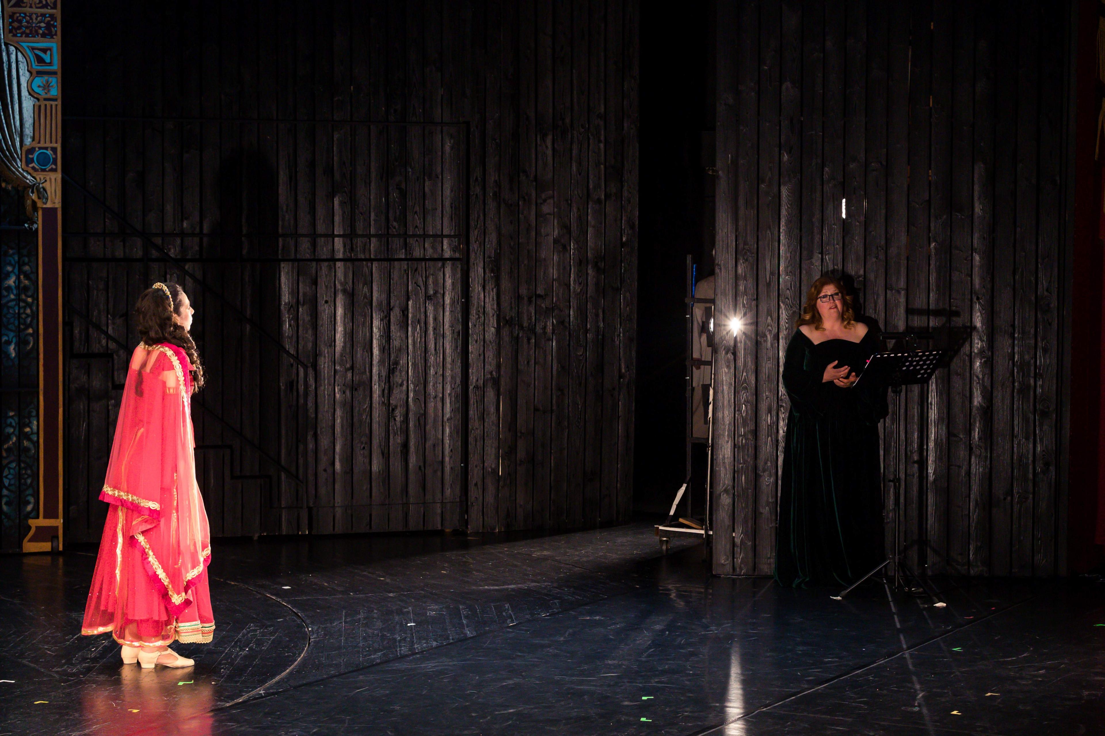 Gulnara szerepében Kolonits Klára 1 Gulnara szerepében Kolonits Klára 1