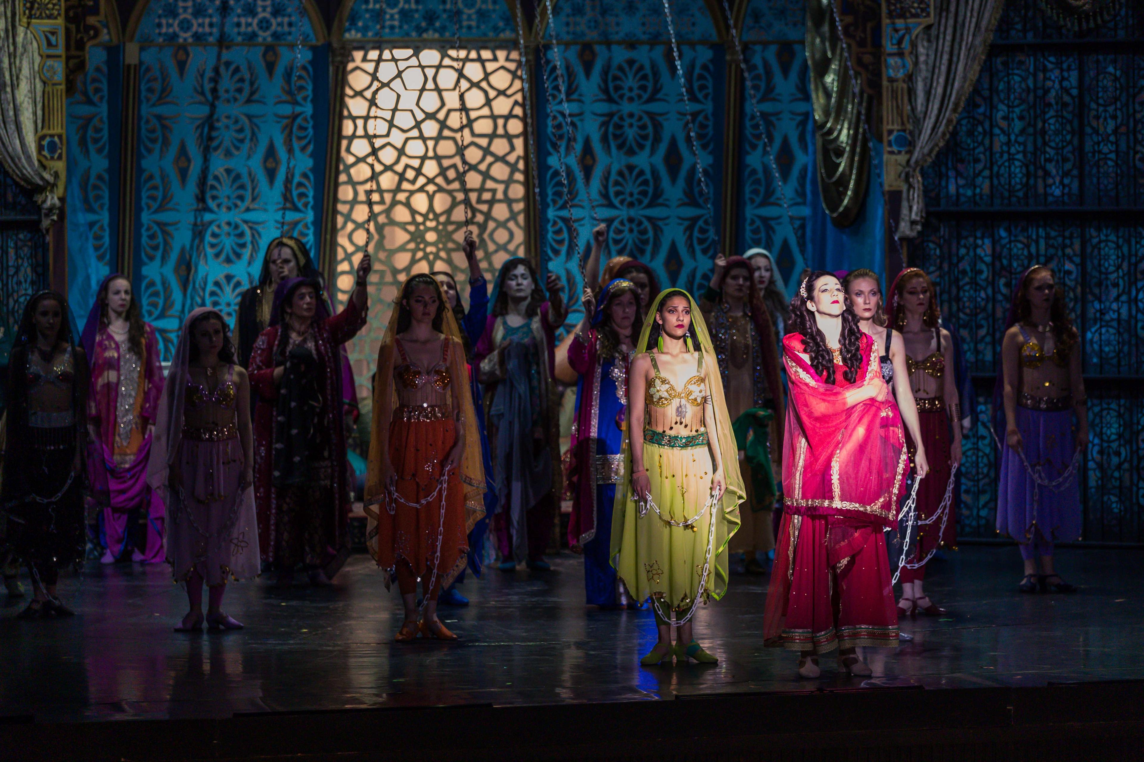 Gulnara szerepében Kolonits Klára 3 Gulnara szerepében Kolonits Klára 3