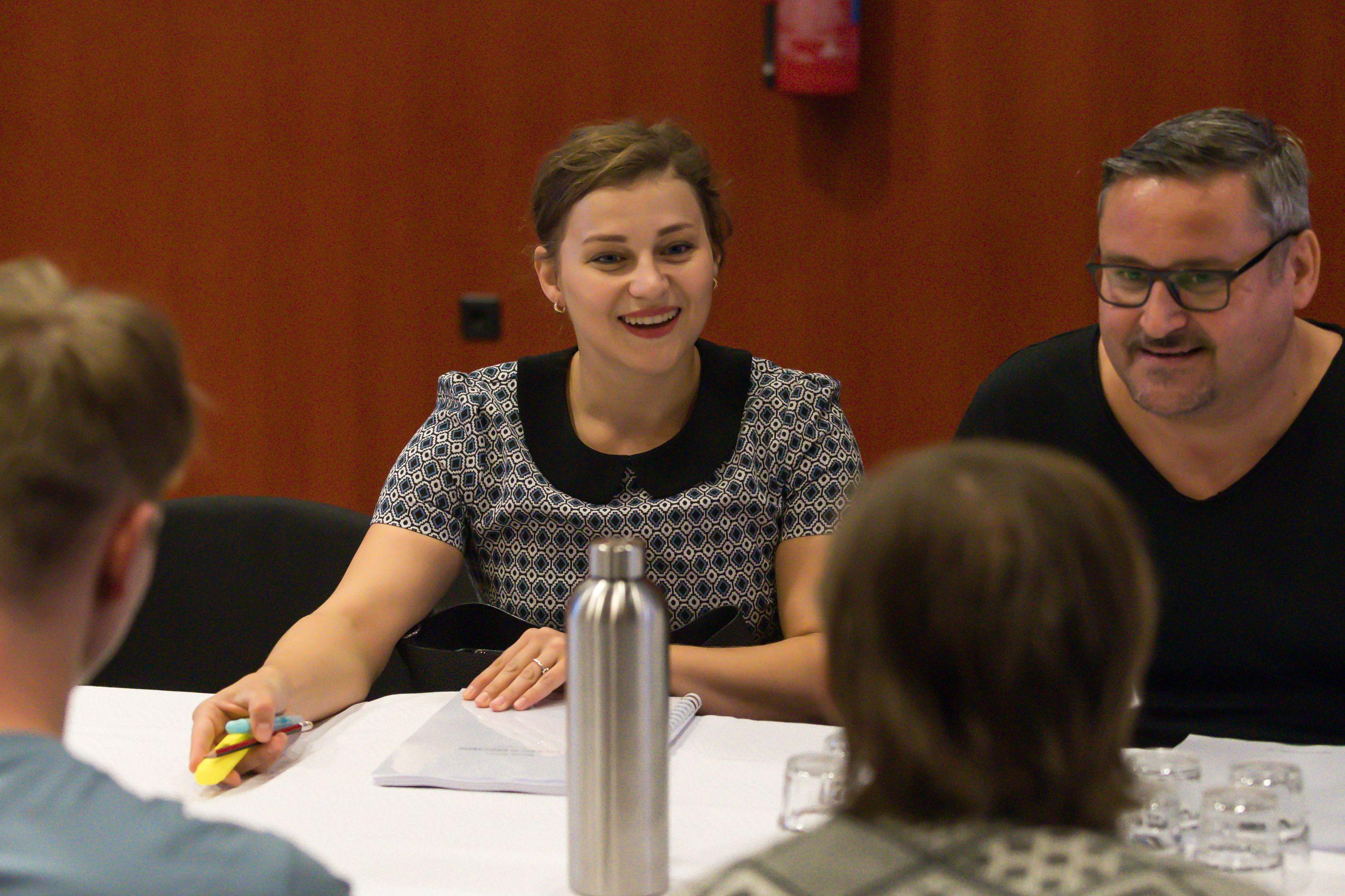 Készül A kaukázusi krétakör a Kisszínházban 1 Készül A kaukázusi krétakör a Kisszínházban 1