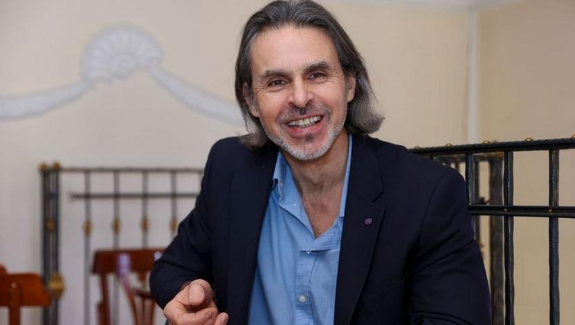 Kölcsey-érmet kapott a bölcsész bariton hír képe Kölcsey-érmet kapott a bölcsész bariton hír képe