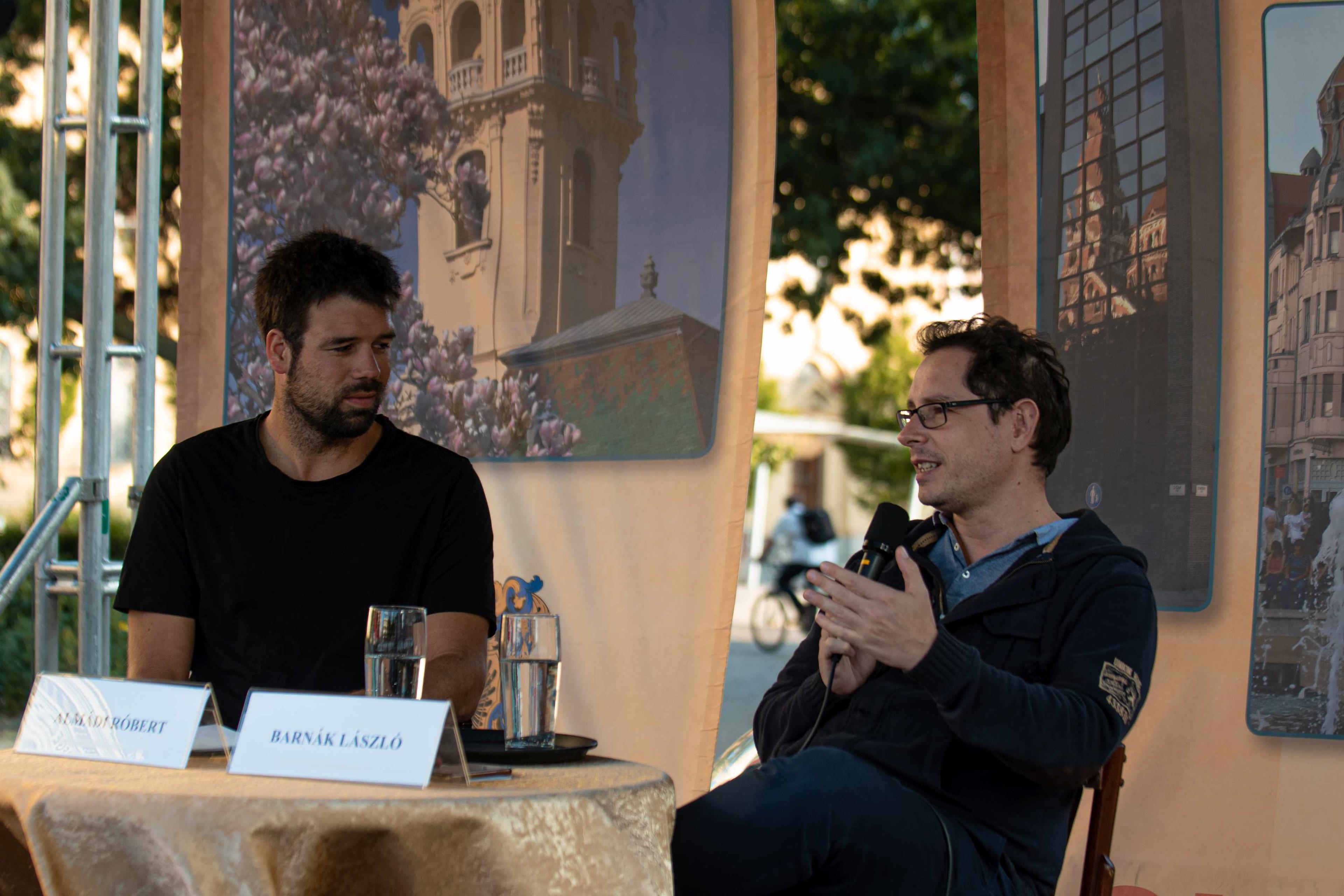 Könyvheti beszélgetés Barnák Lászlóval 3 Könyvheti beszélgetés Barnák Lászlóval 3