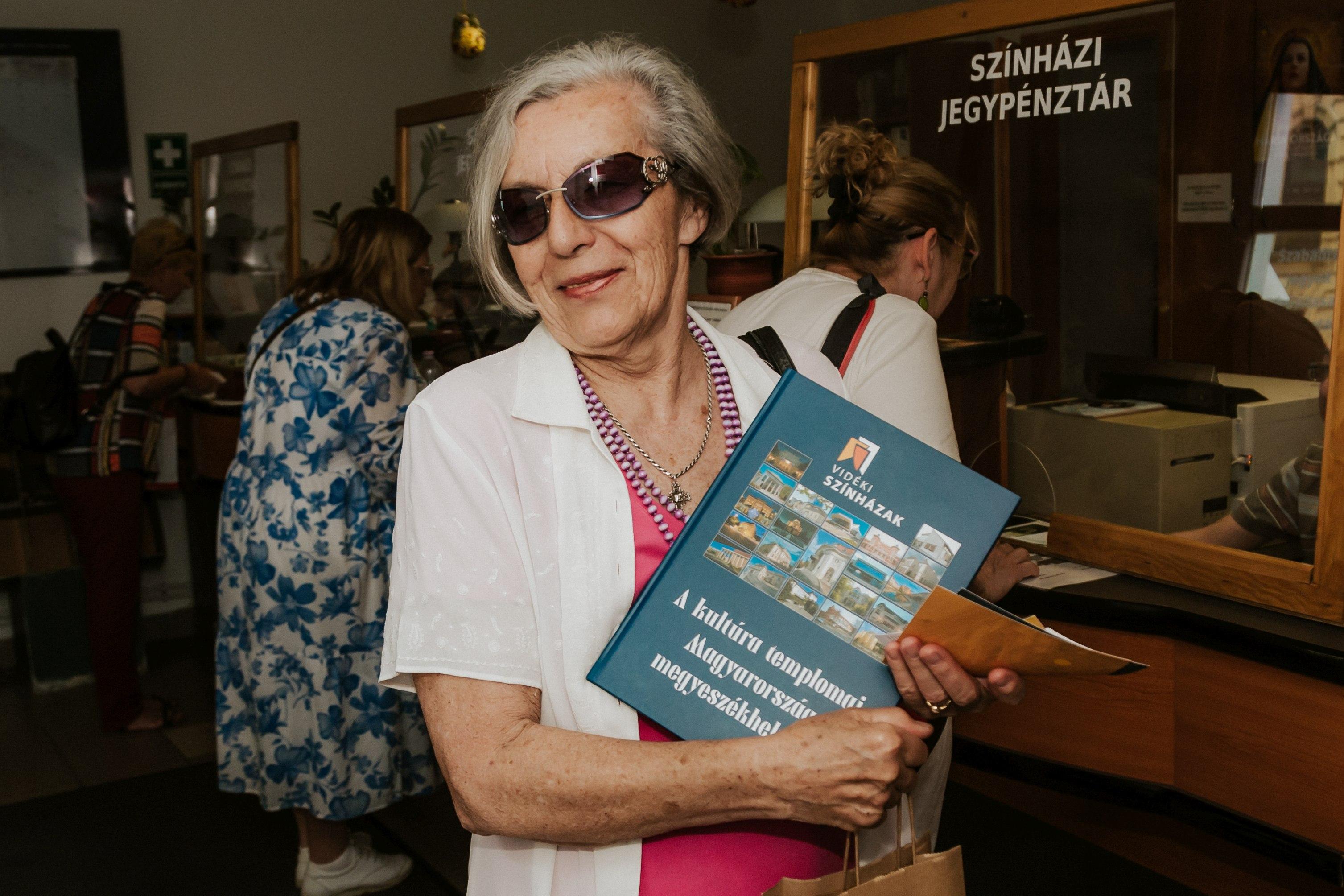 Megkezdődött az előbérletezés 4 Megkezdődött az előbérletezés 4