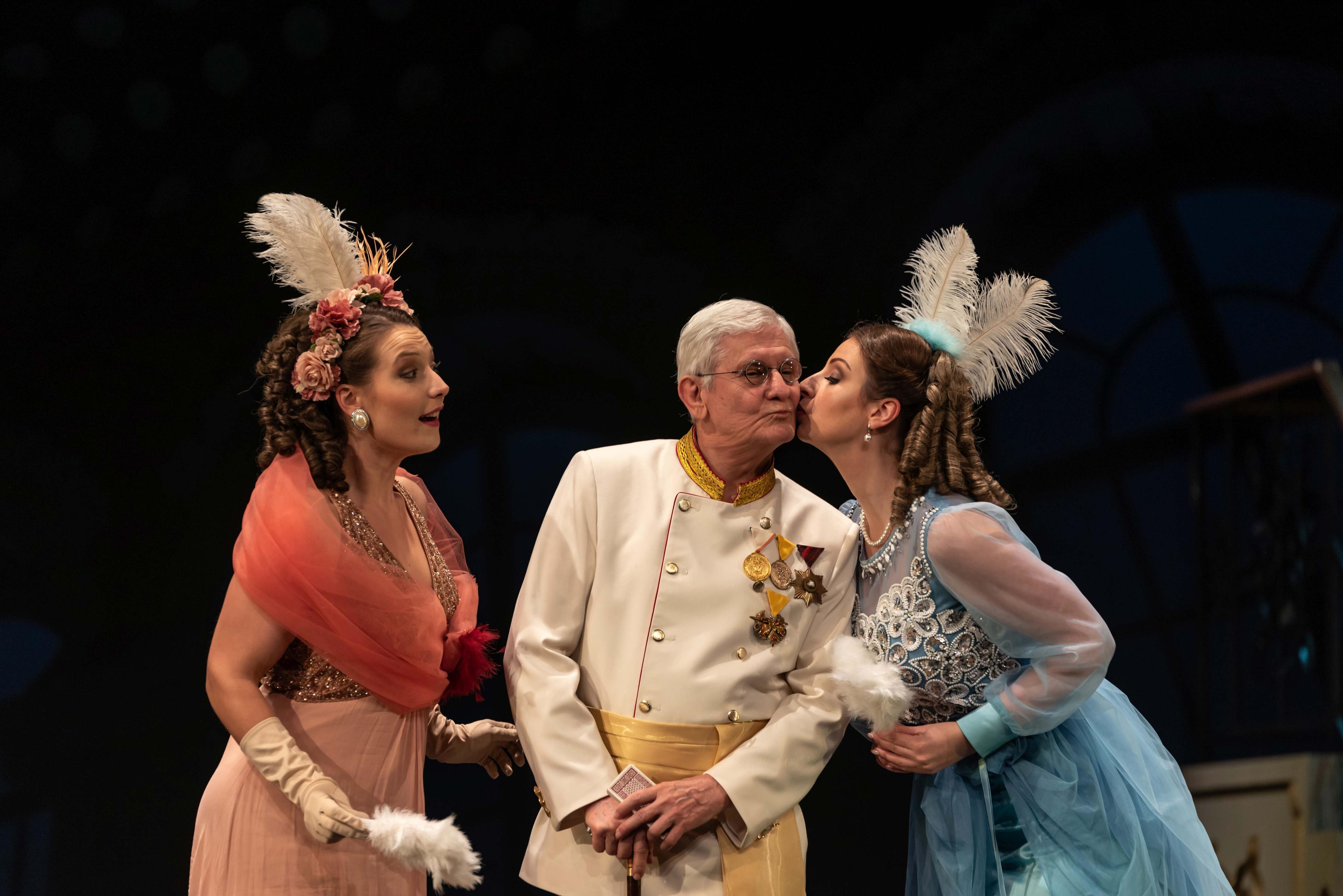 A mosoly országa fotógaléria képe 4 A mosoly országa fotógaléria képe 4