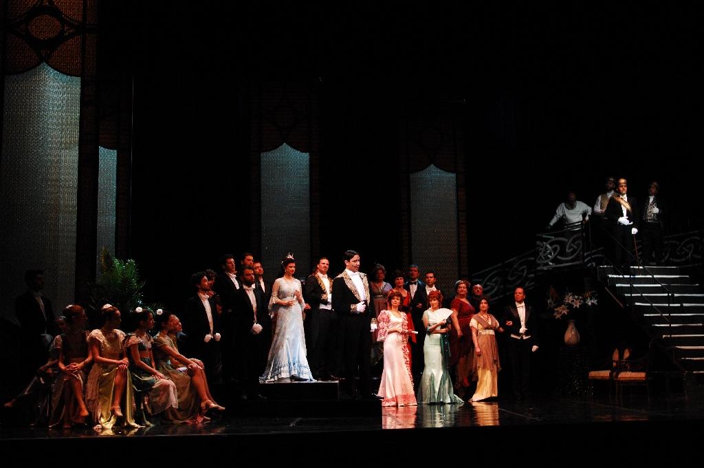 A víg özvegy 2 A víg özvegy 2