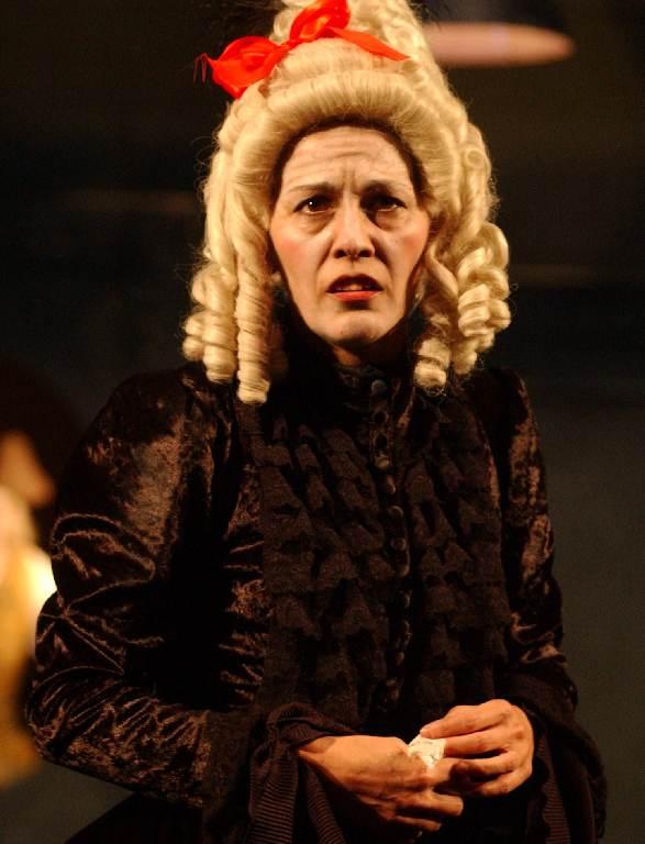 Az özvegy Karnyóné és a két szeleburdiak fotógaléria képe 4 Az özvegy Karnyóné és a két szeleburdiak fotógaléria képe 4