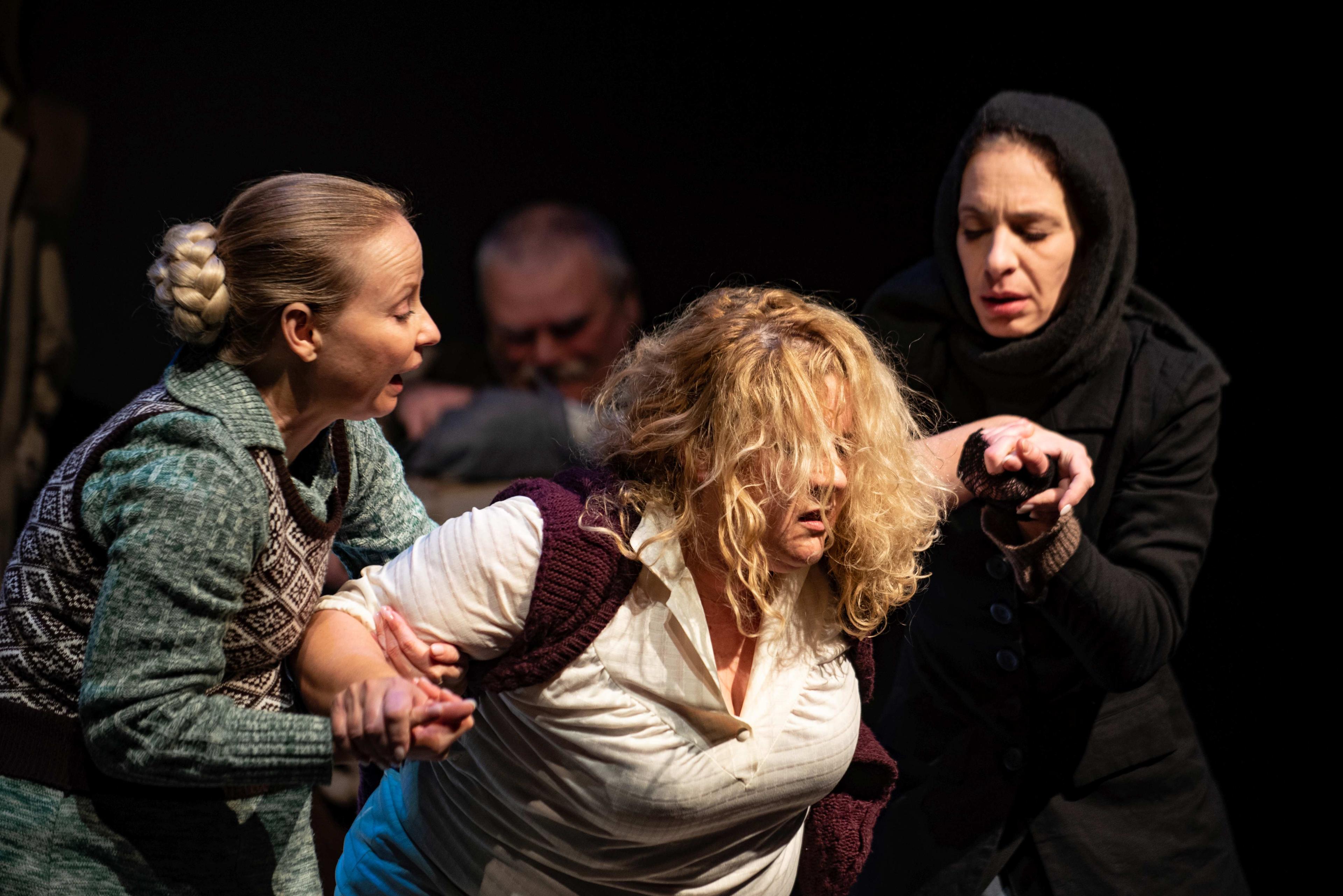 Élve megégetve – boszorkánytéboly 3 Élve megégetve – boszorkánytéboly 3