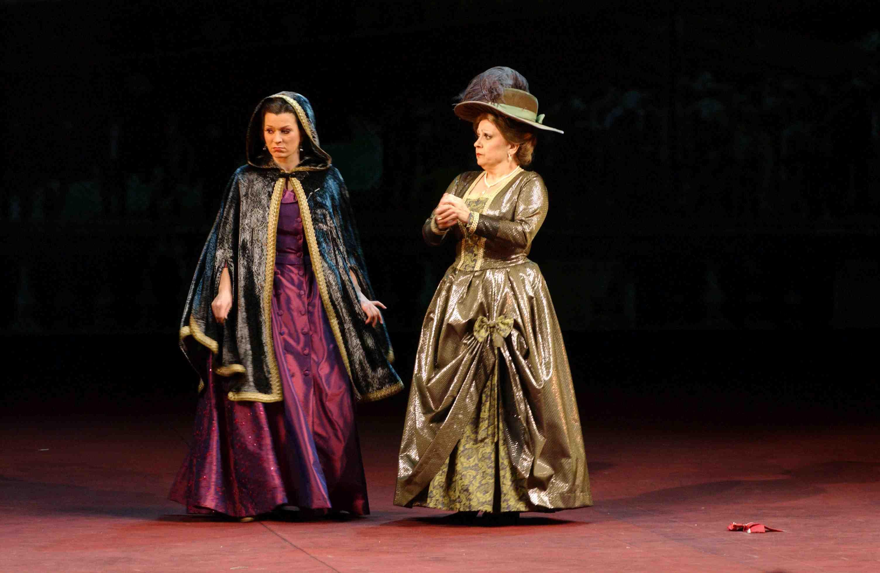 Mária főhadnagy fotógaléria képe 4 Mária főhadnagy fotógaléria képe 4