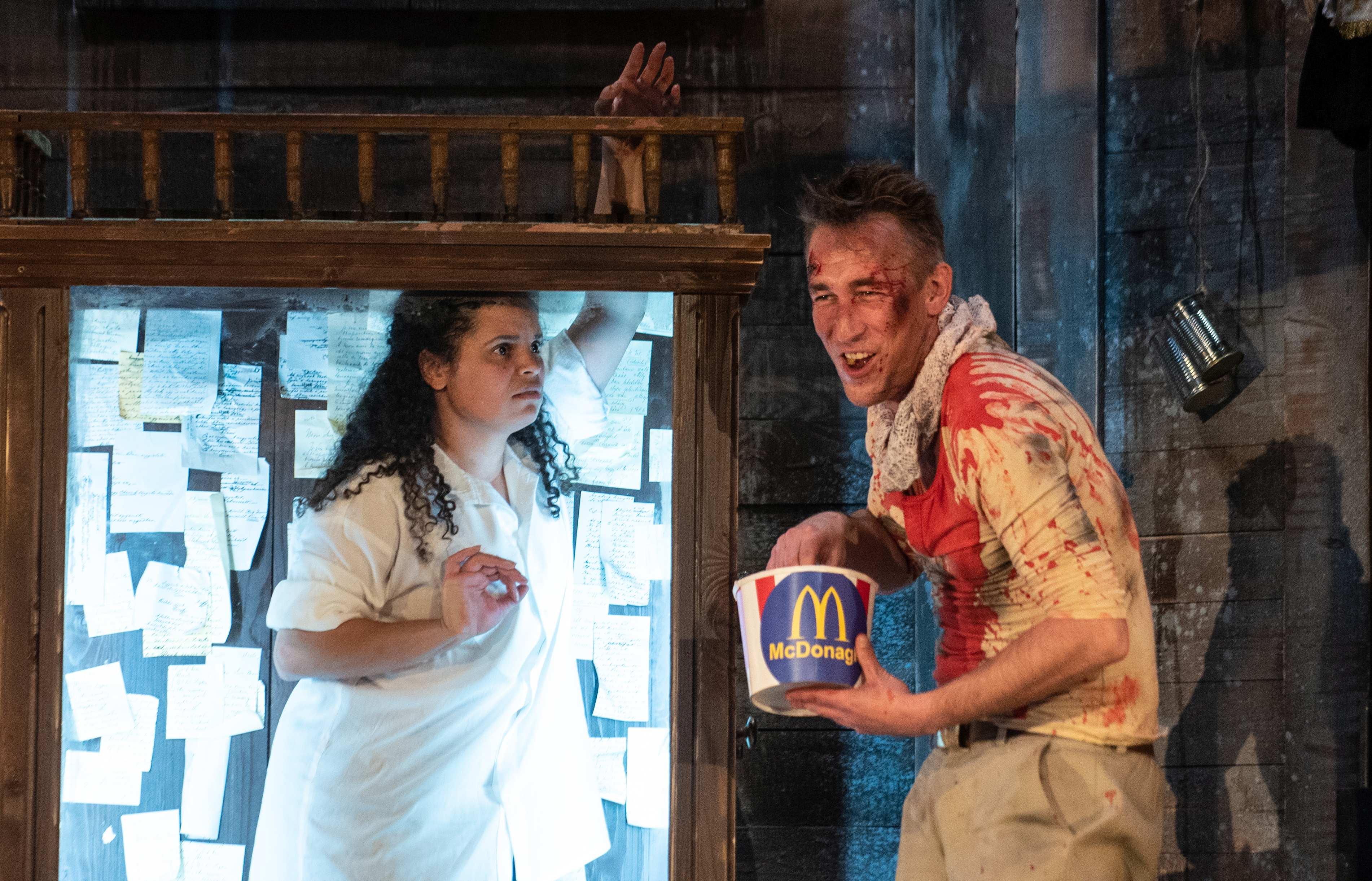 Nagyon, nagyon, nagyon sötét dolog 1 Nagyon, nagyon, nagyon sötét dolog 1