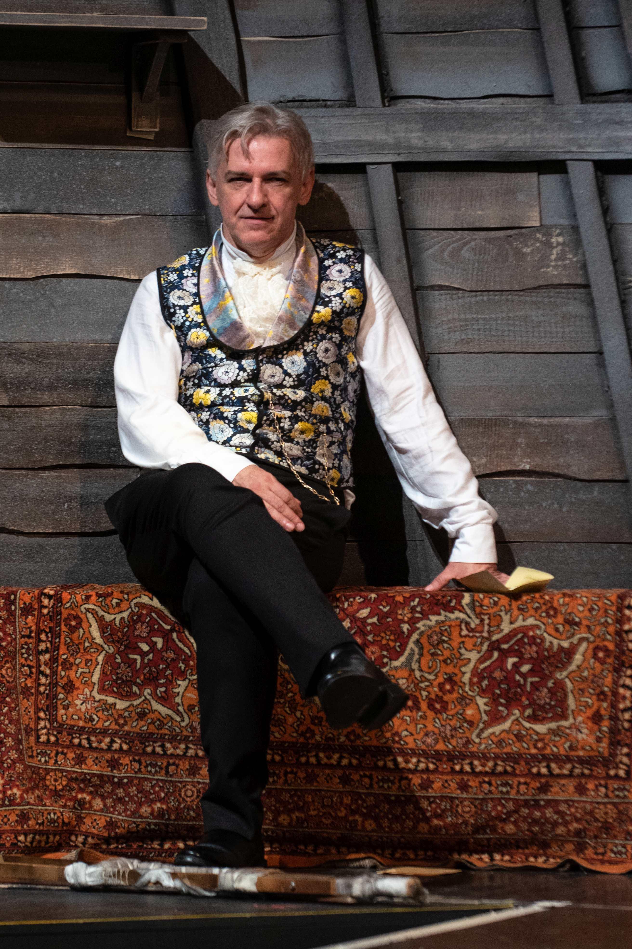 Nagyon, nagyon, nagyon sötét dolog 4 Nagyon, nagyon, nagyon sötét dolog 4