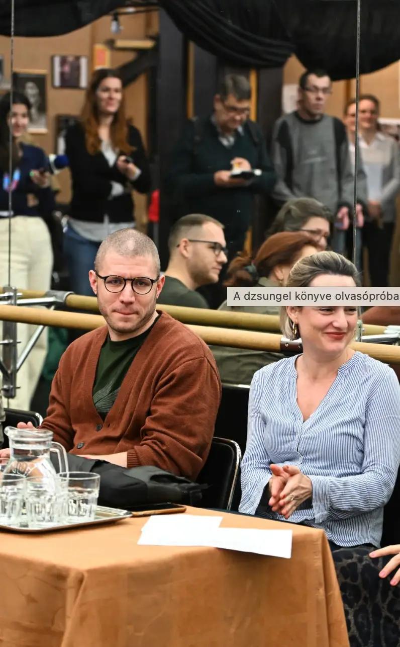 BEINDUL A POFONOFON A SZEGEDI NEMZETIBEN hír képe BEINDUL A POFONOFON A SZEGEDI NEMZETIBEN hír képe