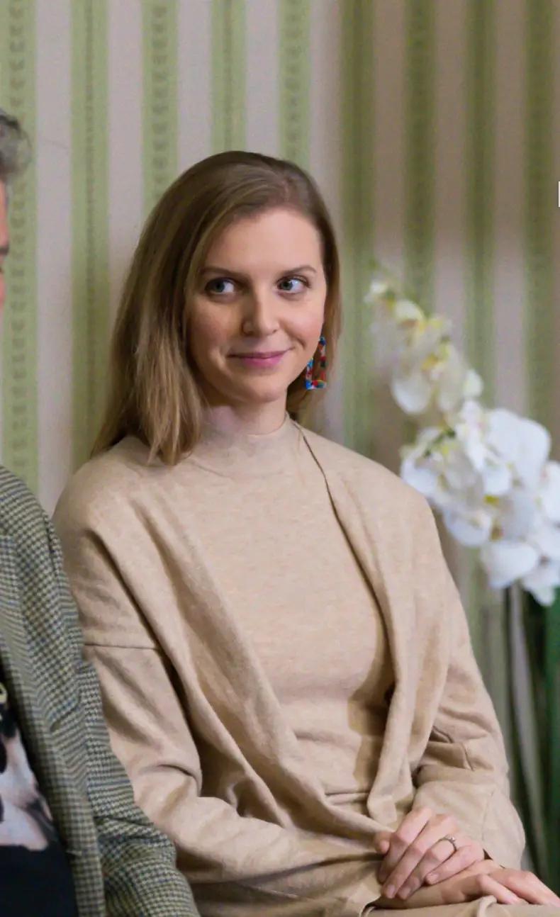 KÖZÖNSÉGTALÁLKOZÓ A REÖK-PALOTÁBAN: EGY TESTVÉRHÁBORÚ „VAKNYUGATI” TÖRTÉNETE NÉGY SZÍNÉSZRE, NÉMI TRÁGÁRSÁGGAL ELBESZÉLVE hír képe KÖZÖNSÉGTALÁLKOZÓ A REÖK-PALOTÁBAN: EGY TESTVÉRHÁBORÚ „VAKNYUGATI” TÖRTÉNETE NÉGY SZÍNÉSZRE, NÉMI TRÁGÁRSÁGGAL ELBESZÉLVE hír képe