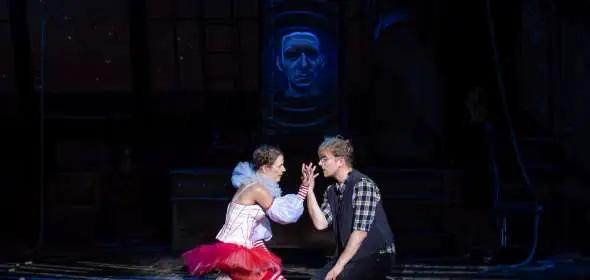 A PADLÁS 1 A PADLÁS 1