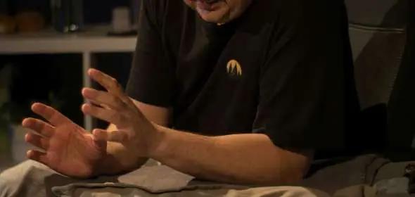 PÁNIK, AVAGY FÉRFIAK AZ IDEGÖSSZEOMLÁS SZÉLÉN 1 PÁNIK, AVAGY FÉRFIAK AZ IDEGÖSSZEOMLÁS SZÉLÉN 1