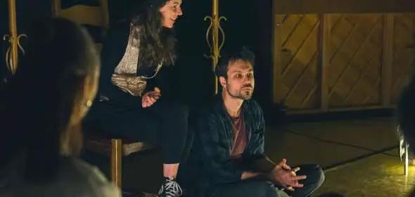 MINDEN EMBER HALANDÓ 4 MINDEN EMBER HALANDÓ 4